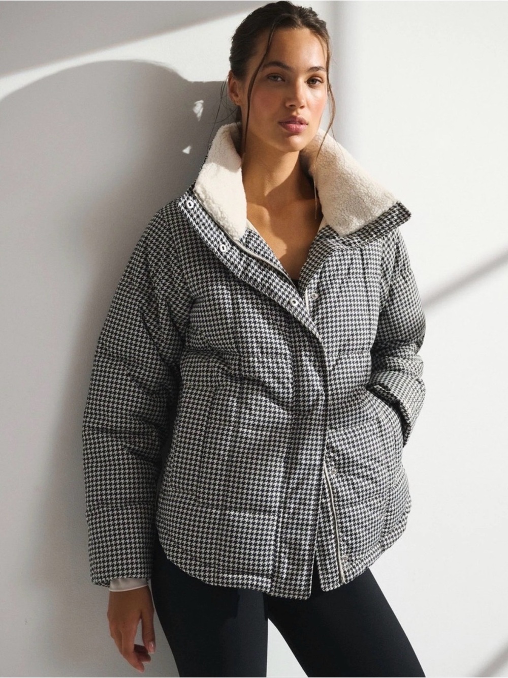 NWT Abercrombie and Fitch Houndstooth Puffer